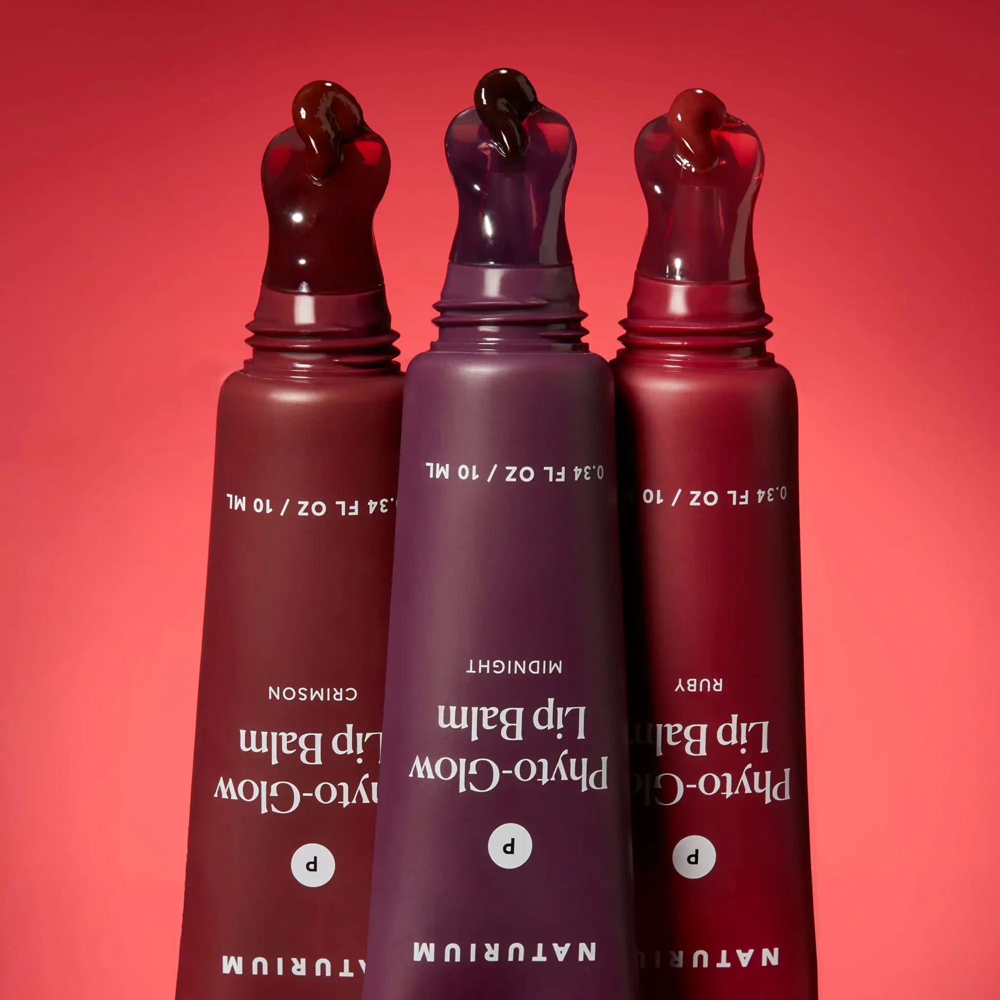 phyto-glow-lip-balm-crimson-w0 phytoglow-moody_6357-crop_1_e73a7054-8061-4f72-8a58-c0111f6fcffa.webp